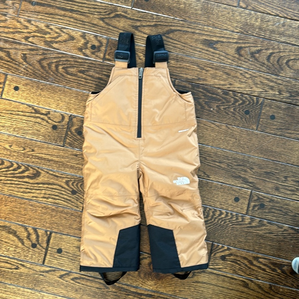 Toddler Snow Bib “SnowQuest”